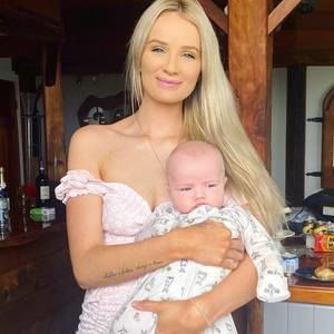 Meet your Posher, Nicole